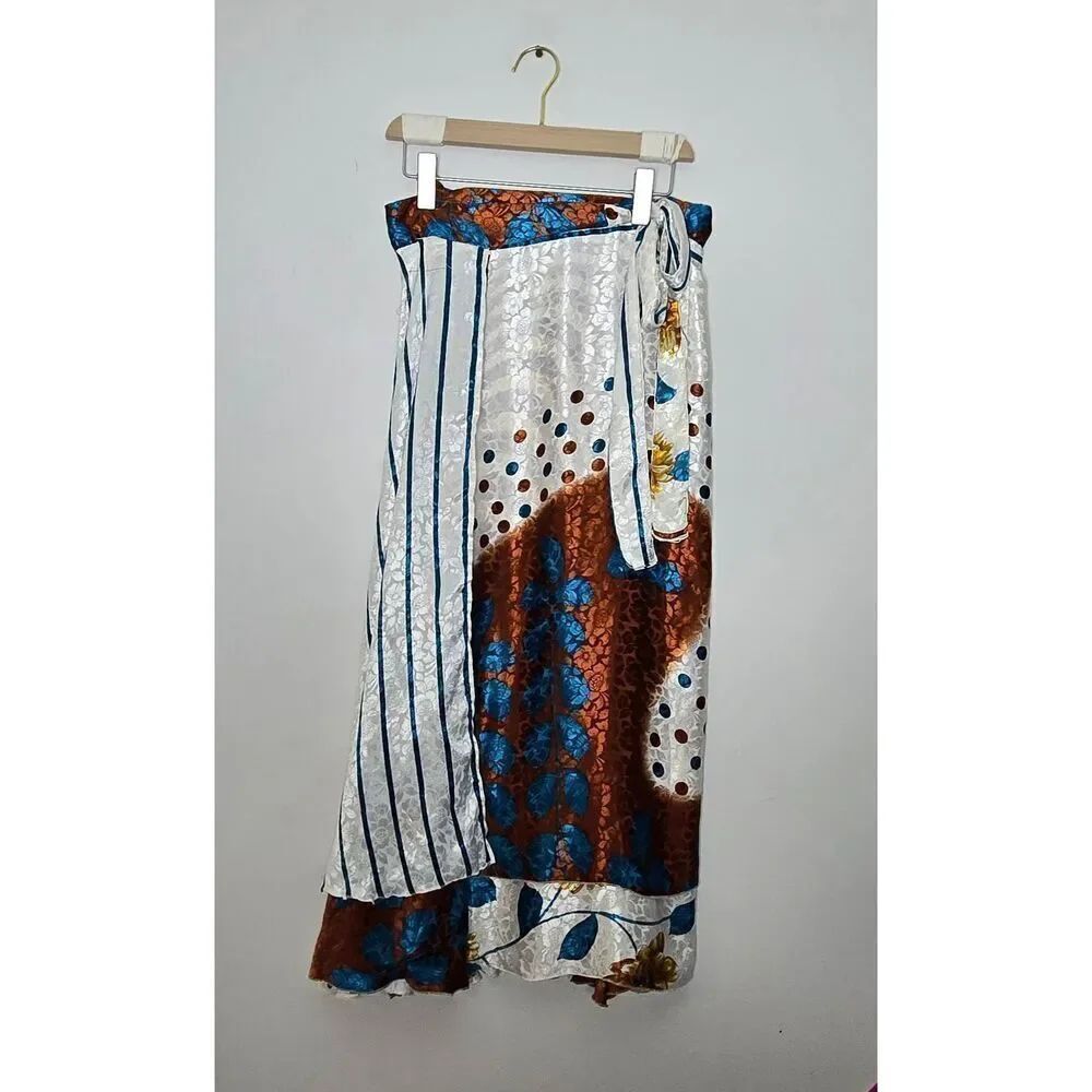 Bellissima Fashion Silk Wrap SkirtāSize Large Boho Artsy